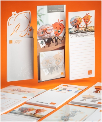 Magnetic notepads
ORANGE